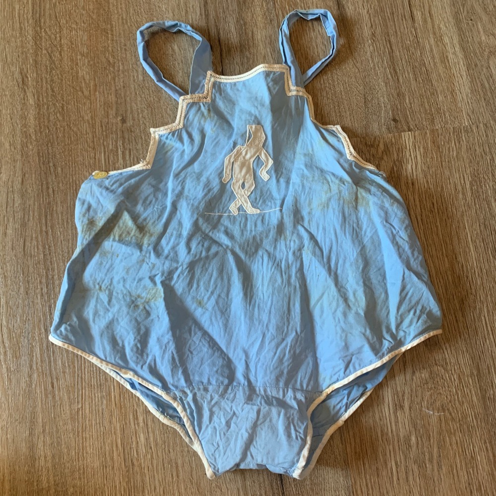 RARE Vintage 1940s embroidered linen baby romper sunsuit in blue - 12-18 months